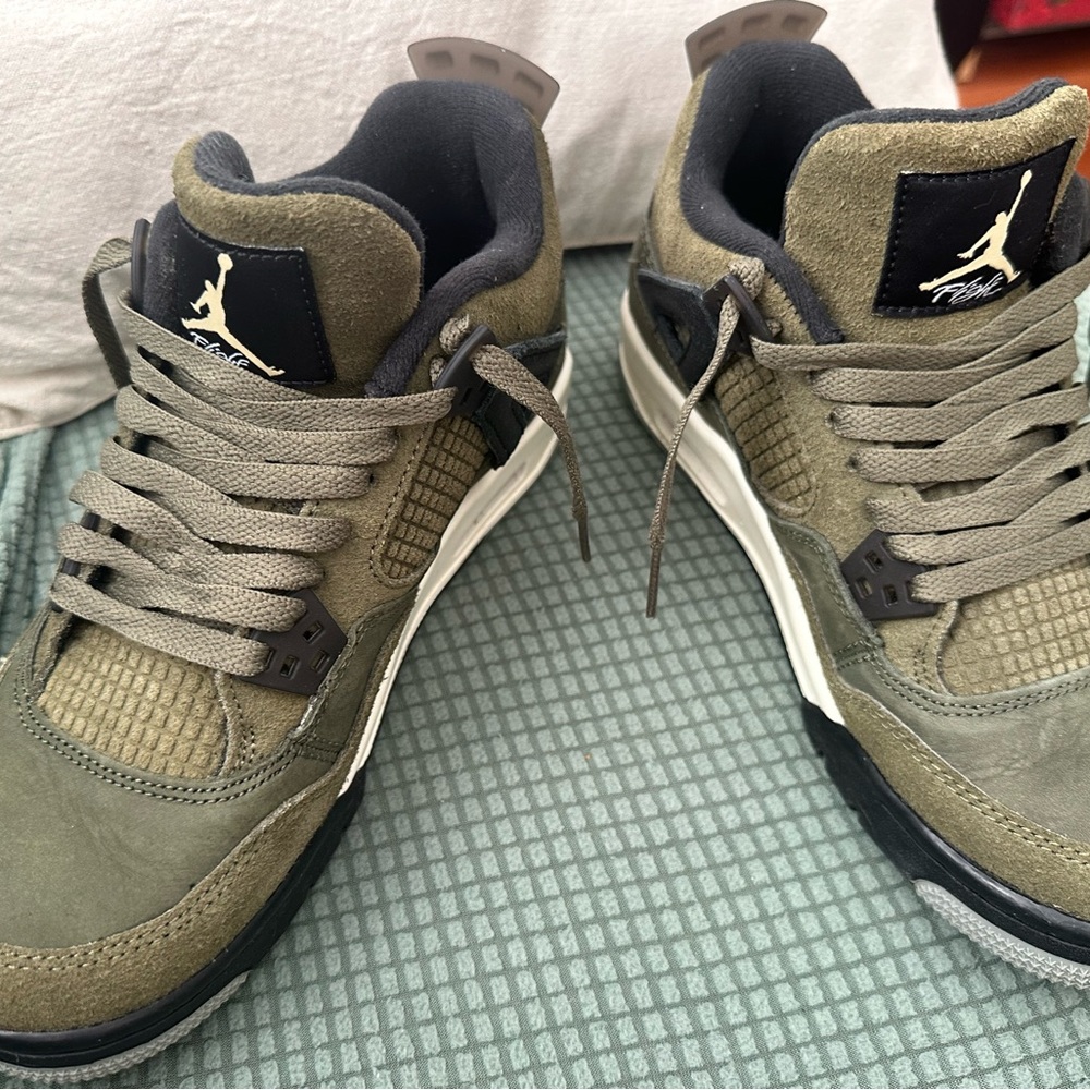 Air Jordan 4 Retro SE Craft GS